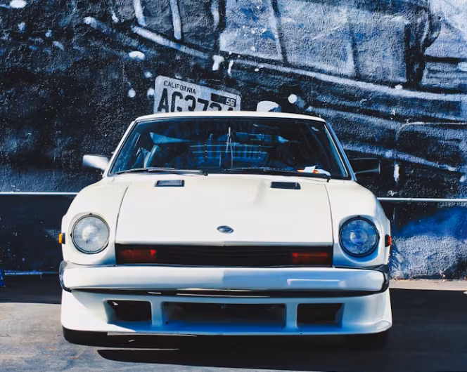 Auto in Werkstatt, Autolackiererei, Werkstatt-Atmosphäre